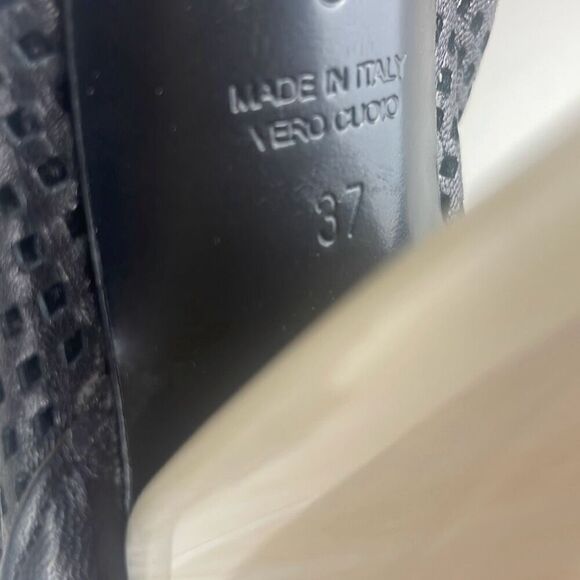 Unique Designer Perforated Leather Ankle Booties 37 - Picture 13 of 13